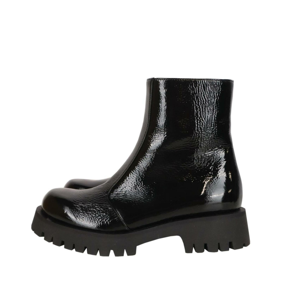 Chie Mihara Ankle boots Leather in Black