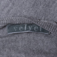 Velvet Pullover in Grau