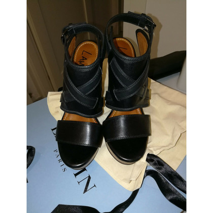 Lanvin Sandalen aus Leder in Schwarz