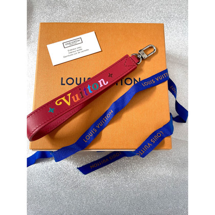 Louis Vuitton Accessoire Leer in Rood