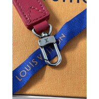 Louis Vuitton Accessoire Leer in Rood