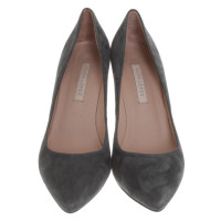 Pura Lopez pumps from suede