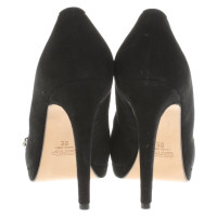 Cesare Paciotti Pumps/Peeptoes aus Wildleder in Schwarz