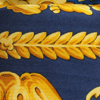 Versace sciarpa di seta in blu / giallo