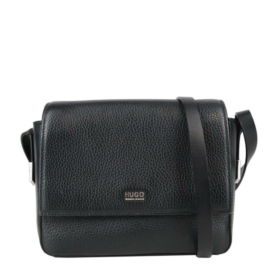 Hugo Boss Shoulder bag Leather in Black