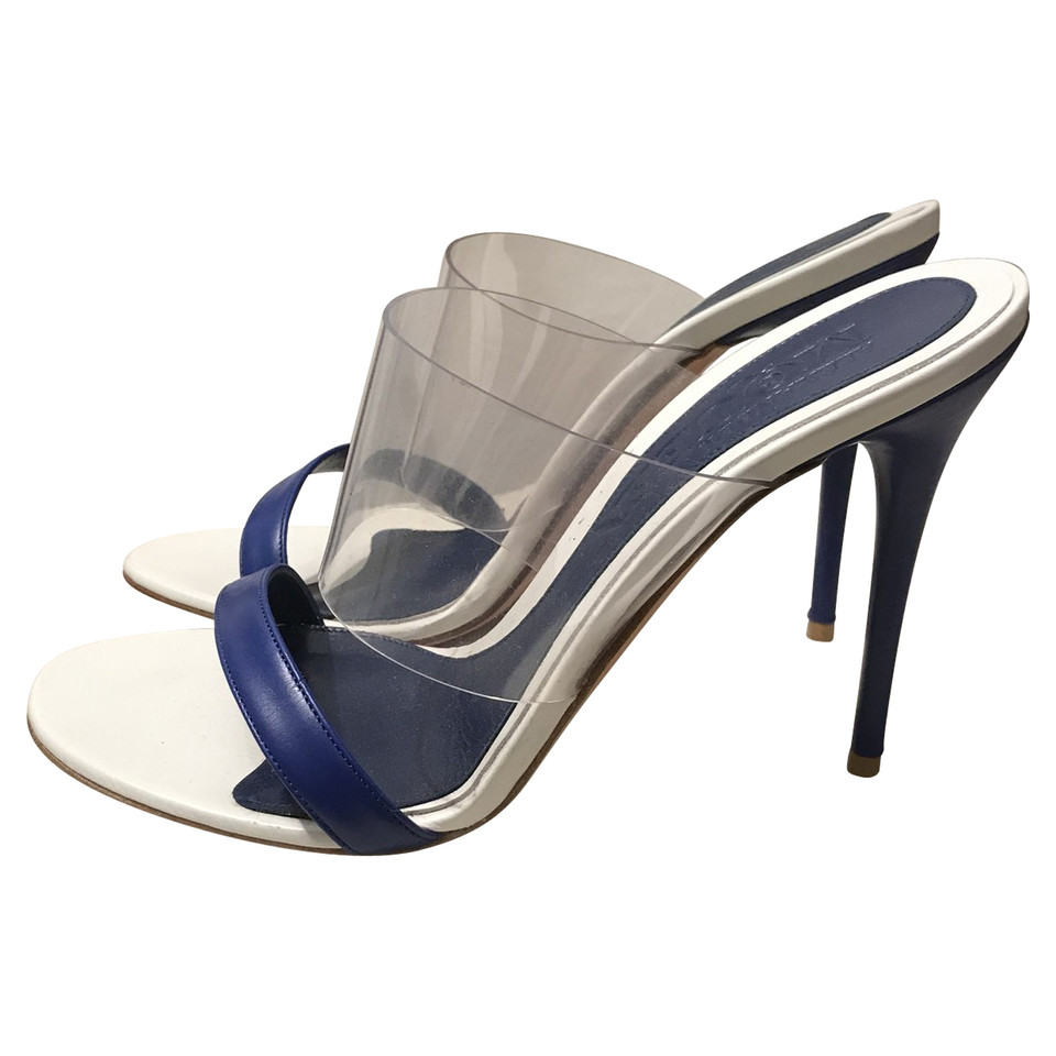 Alexander McQueen Sandales en Cuir en Bleu