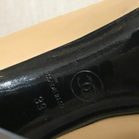 Chanel Pumps/Peeptoes Leather in Beige