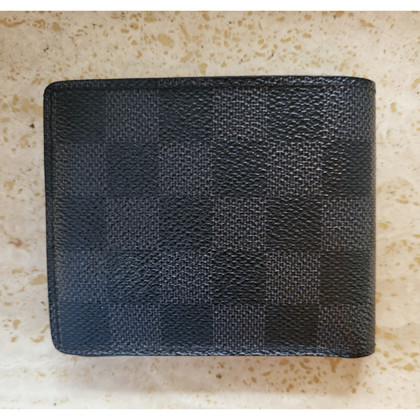 Louis Vuitton Täschchen/Portemonnaie aus Leder in Schwarz