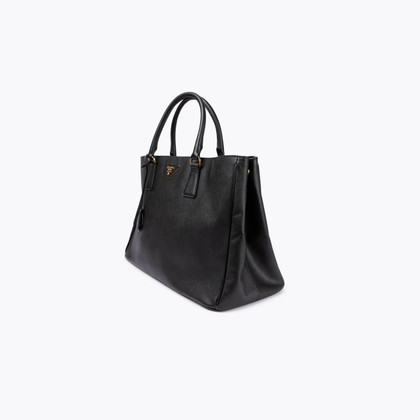Prada Saffiano Leather Shoulder Bag Leer in Zwart