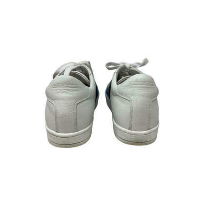 Hermès Sneakers aus Leder in Weiß