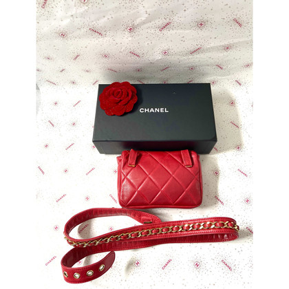 Chanel Belt Flap Bag in Pelle in Rosso