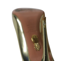 Aquazzura Sandals Patent leather in Gold