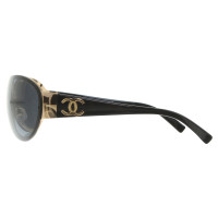 Chanel Sunglasses in black