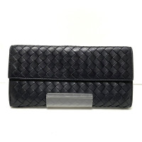 Bottega Veneta Flap Wallet long aus Leder in Schwarz