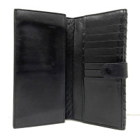 Bottega Veneta Flap Wallet long aus Leder in Schwarz