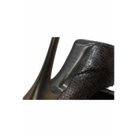 Alexander McQueen Pumps/Peeptoes Leather in Brown
