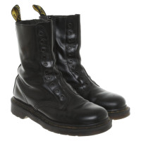 Vetements Boots Leather in Black