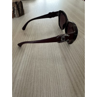 Chanel Sonnenbrille aus Leder in Bordeaux