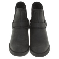 Ugg Australia Boots in Black