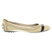 Tod's Slippers/Ballerinas Patent leather in Beige