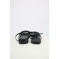 Filippa K Sandalen aus Leder in Schwarz