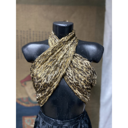 D&G Scarf/Shawl Silk in Gold