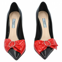 Prada Pumps/Peeptoes Leer in Zwart