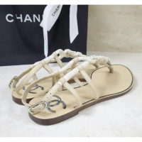 Chanel Sandali in Crema