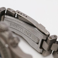 Breitling Avenger in Silbern