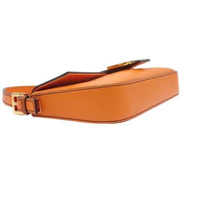 Fendi Baguette Bag Leather in Orange