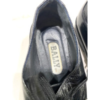 Bally Chaussures à lacets en Cuir en Noir
