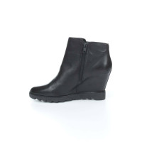 Ash Stiefeletten aus Leder in Schwarz