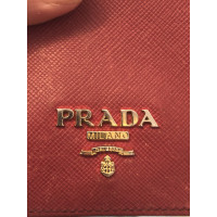 Prada Täschchen/Portemonnaie aus Leder in Fuchsia