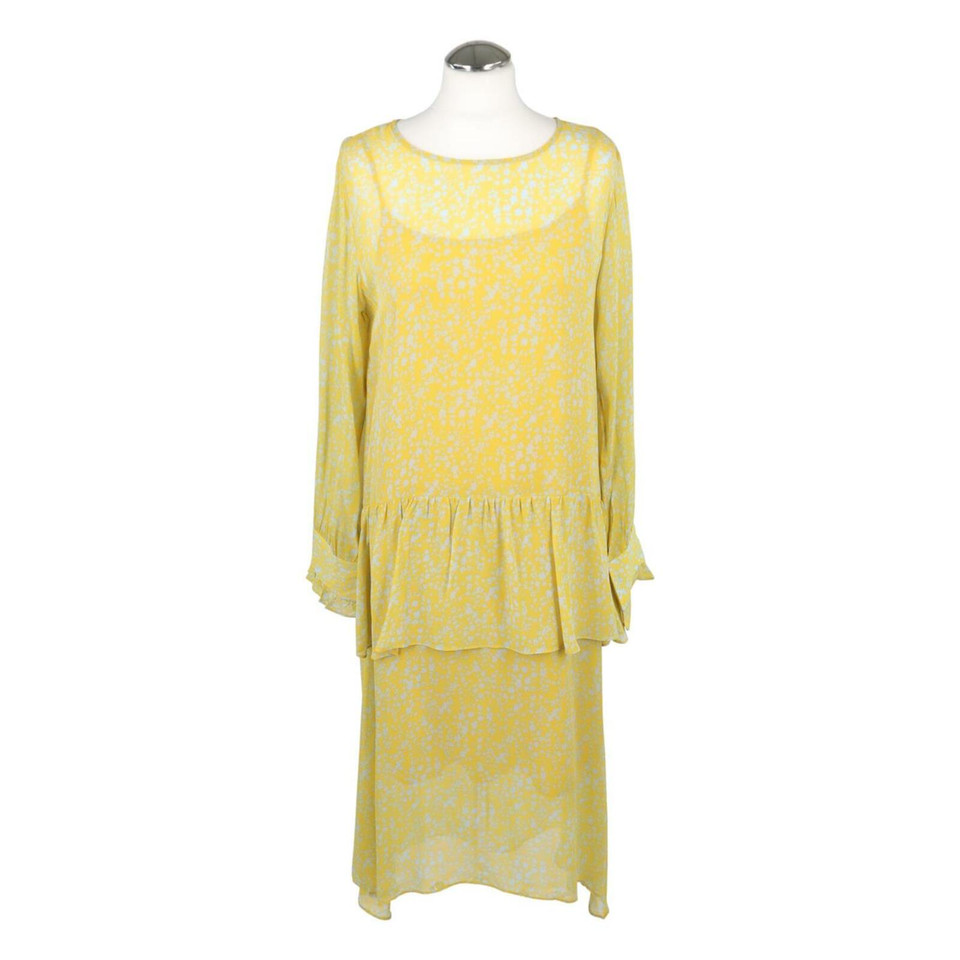 Second Female Dress Viscose in Yellow