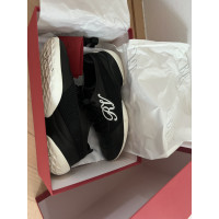 Roger Vivier Trainers Leather in Black
