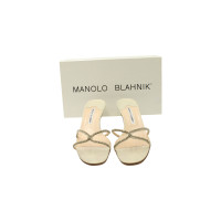 Manolo Blahnik Pumps/Peeptoes Leather in White
