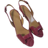 Hermès Sandalen aus Leder in Rosa / Pink