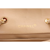 Chanel Umhängetasche aus Leder in Creme