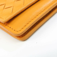 Bottega Veneta Bi-Fold Wallet in Pelle in Giallo