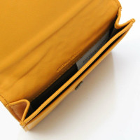 Bottega Veneta Bi-Fold Wallet in Pelle in Giallo