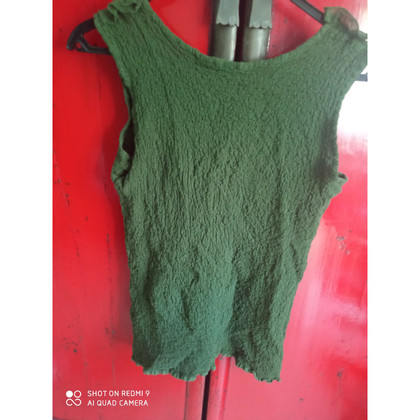 Issey Miyake Top in Green