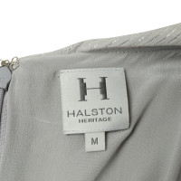Halston Heritage Silberfarbenes Kleid mit Gürtel 