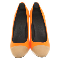 See By Chloé Pumps in Neonorange