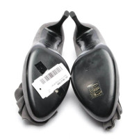 Giorgio Armani Pumps/Peeptoes Leather in Grey
