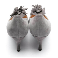 Giorgio Armani Pumps/Peeptoes Leather in Grey