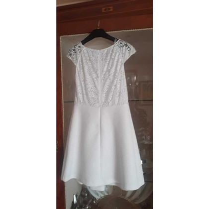 Pinko Kleid aus Horn in Weiß