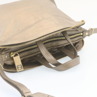 Fendi Handtasche aus Leder in Braun