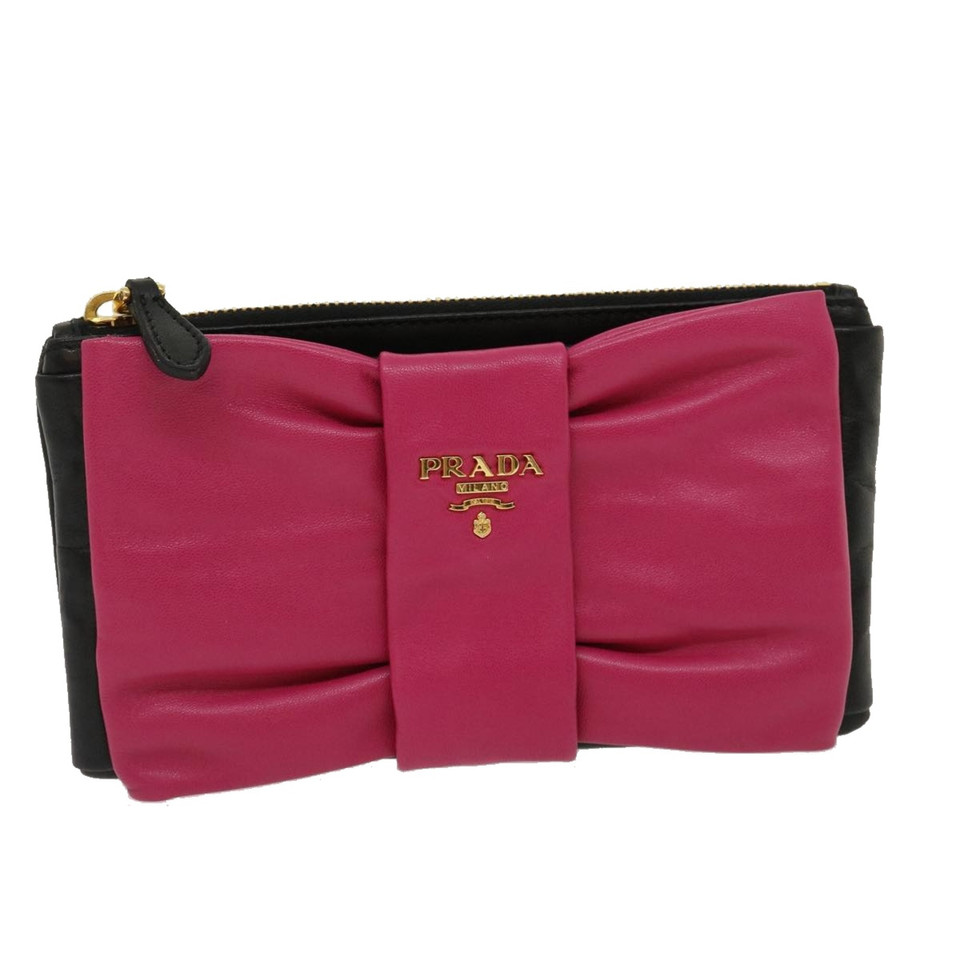 Prada Clutch aus Leder in Schwarz