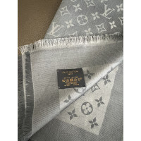 Louis Vuitton Monogram Tuch en Soie en Gris