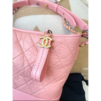 Chanel Gabrielle aus Leder in Rosa / Pink